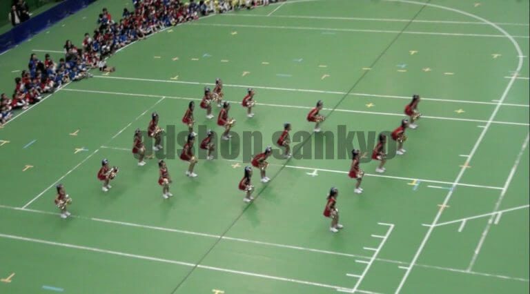 横浜国際プールでのラジコン飛行船によるイベント演出の屋内空撮